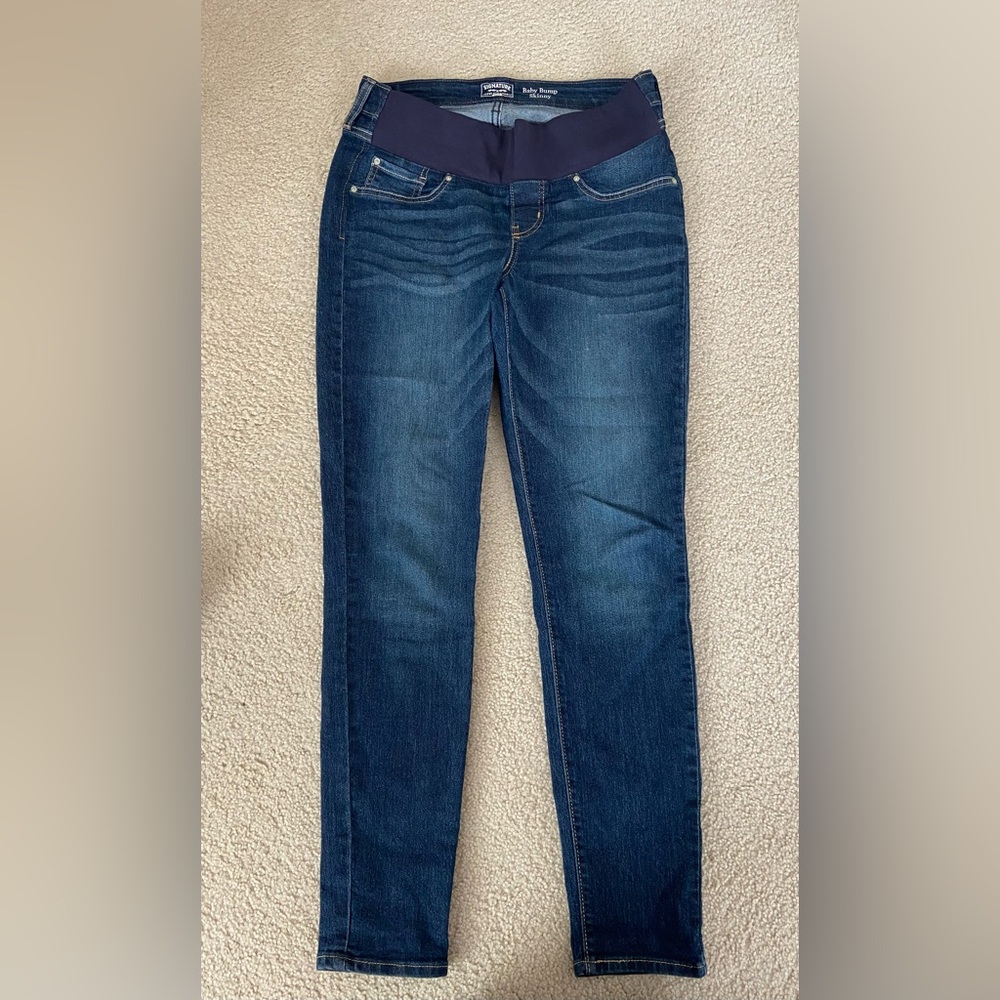 Like new Levi maternity jeans